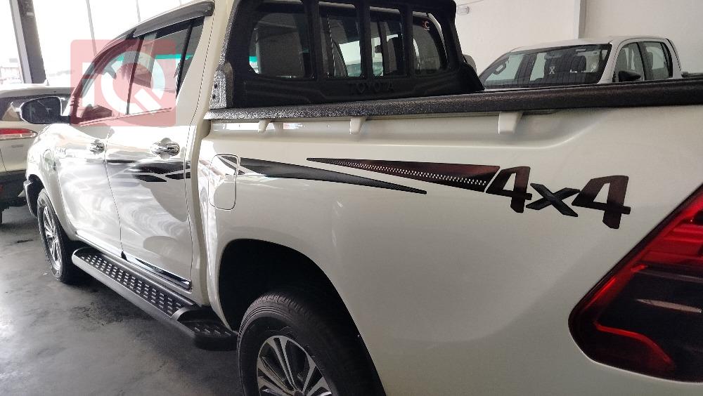 تويوتا هايلوكس